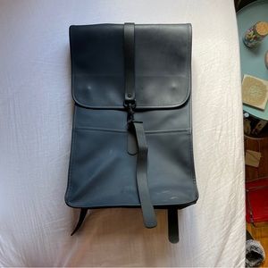 ☔️RAINS Navy Backpack☔️